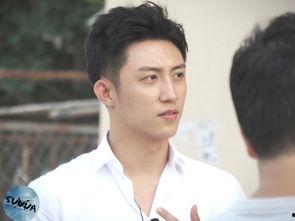 黄景瑜约吧大明星